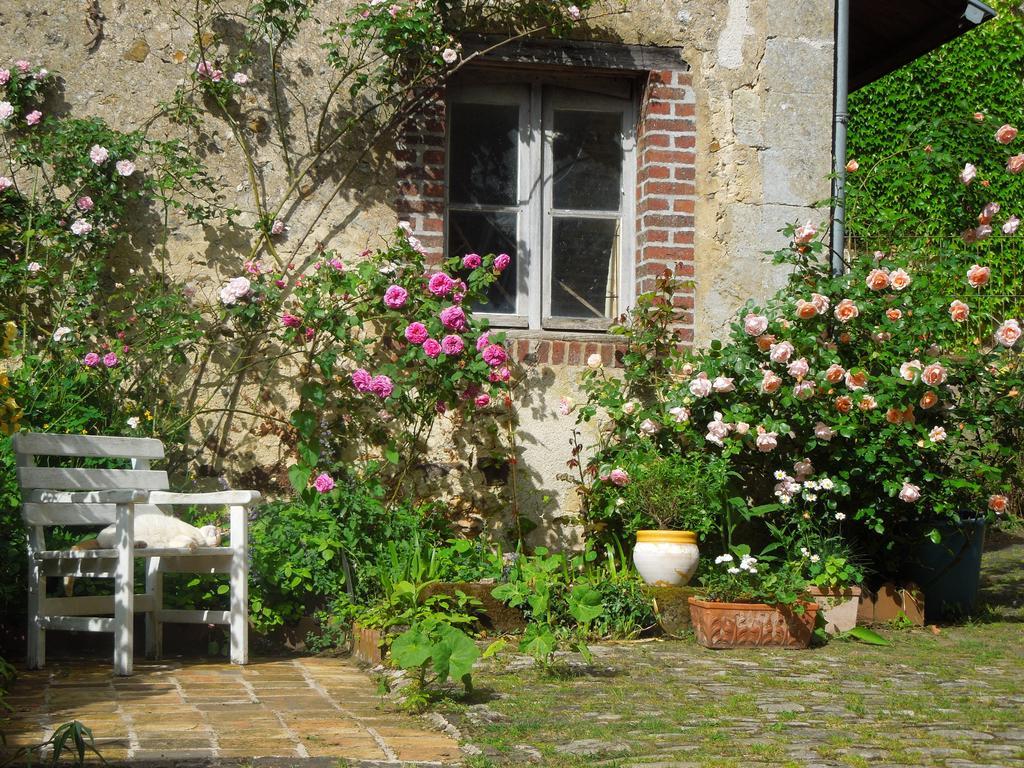 Carrefour De L'Ormeau Bed and Breakfast Mondoubleau Eksteriør billede